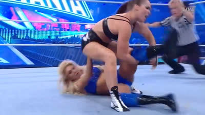wrestlemania ronda vs charlotte