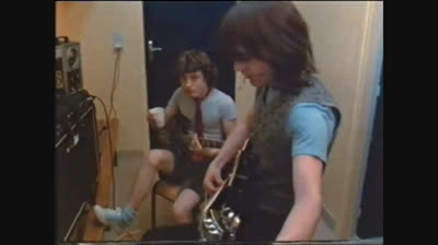 AC/DC PRESHOW LIVE IN PARIS 1979